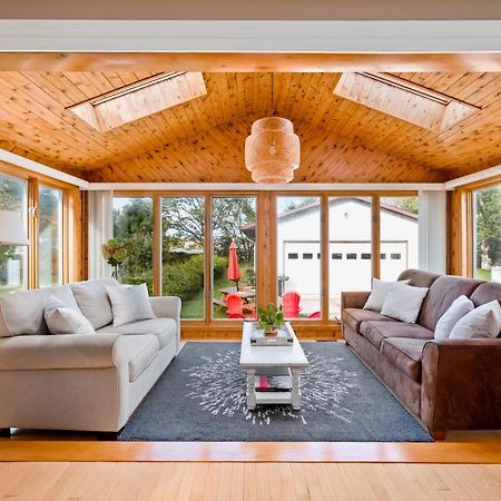 Sunroom On Maple Picton Exteriér fotografie