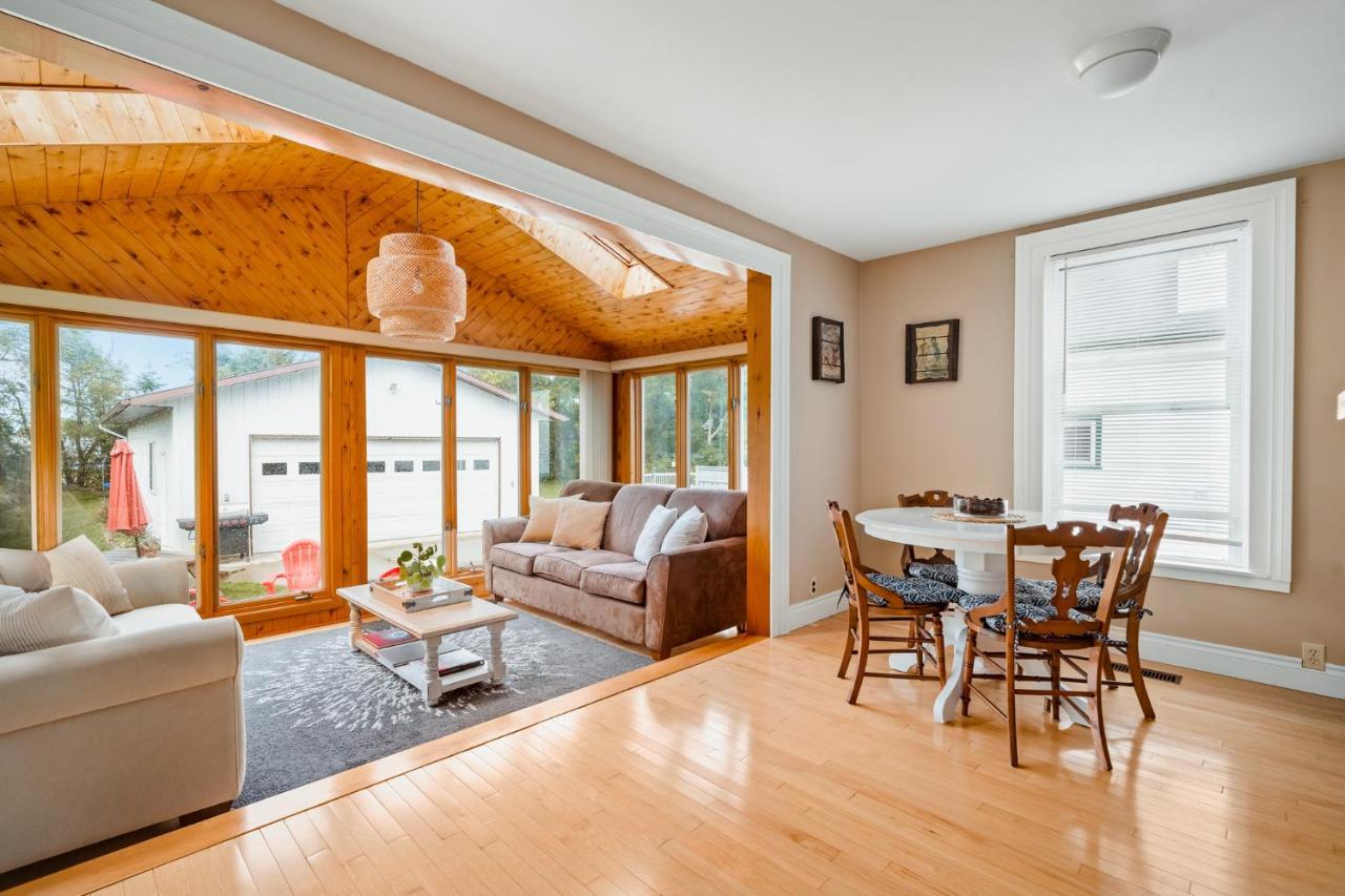 Sunroom On Maple Picton Exteriér fotografie